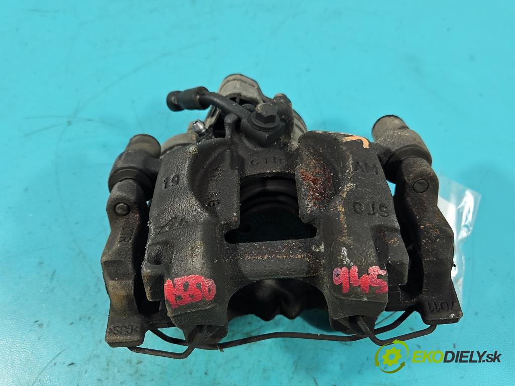 Skoda Superb III 2015-2024 2.0 tdi 150 hp automatic 110 kW 1968 cm3 5- brzdič zadní pravý 3Q0615406 (Klika dveří ostatní)