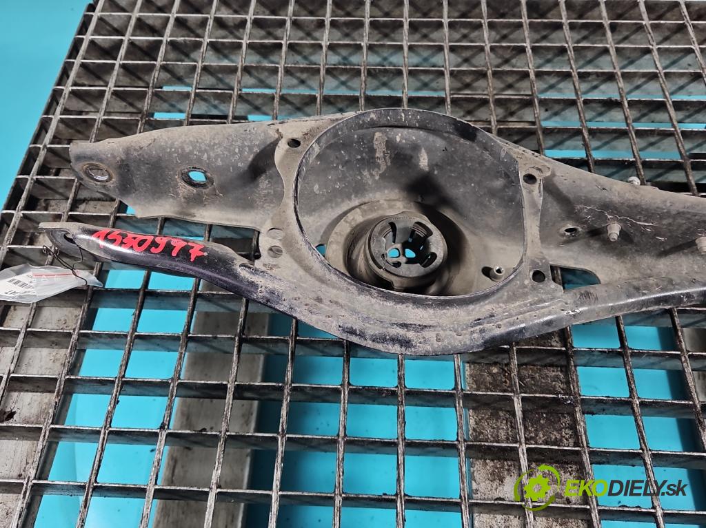 Skoda Superb III 2015-2024 2.0 tdi 150 hp automatic 110 kW 1968 cm3 5- zadní levý 3Q0505311G (Klika dveří ostatní)