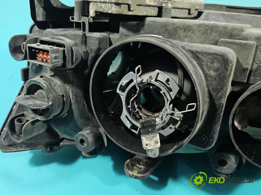 Saab 9-3 II 2002-2012 2.0 T 175 HP automatic 129 kW 1998 cm3 4- Reflektor: pravý  (Svetlo predné pravé)