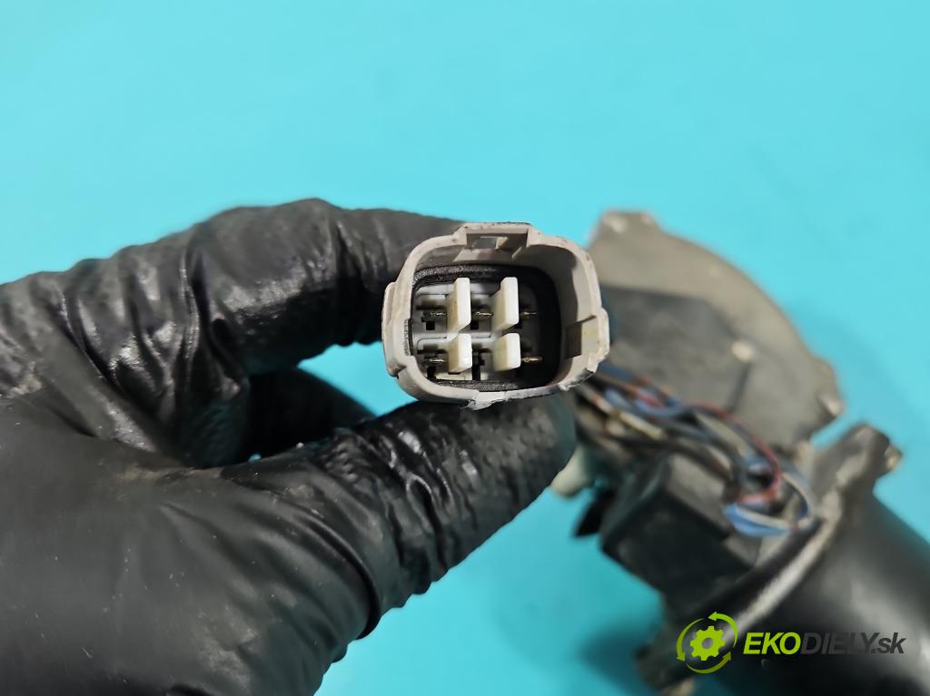 Suzuki Swift Mk6 2005-2010 1.3 16V 92 HP manual 68 kW 1328 cm3 5- motor stieračov predné