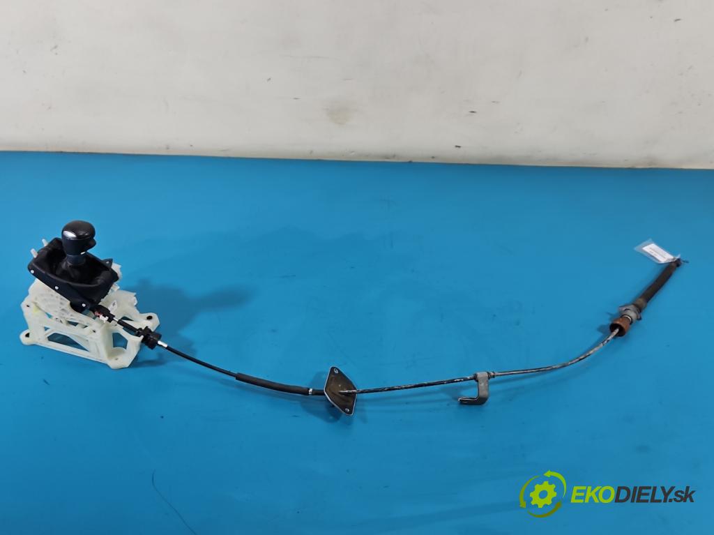 Mazda 6 III GJ 2012-2024 2.0 16V 145 HP automatic 107 kW 1998 cm3 5- Páka: Změny: stupeň,rýchlosť  (Rýchlostná páka (kulisa))