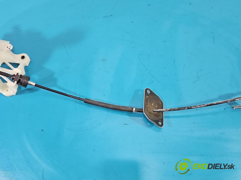 Mazda 6 III GJ 2012-2024 2.0 16V 145 HP automatic 107 kW 1998 cm3 5- Páka: Změny: stupeň,rýchlosť  (Rýchlostná páka (kulisa))