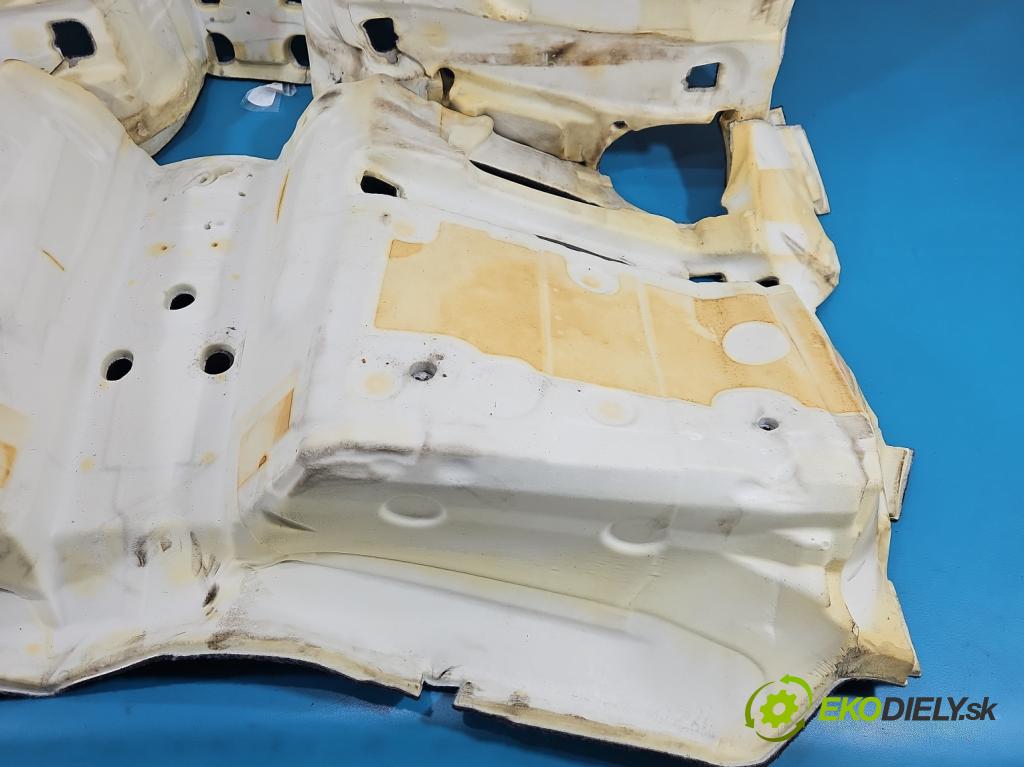 Bmw 5 G30 2017-2024 2.0d 190 HP automatic 140 kW 1995 cm3 4- koberec do auta ostatné 7419457