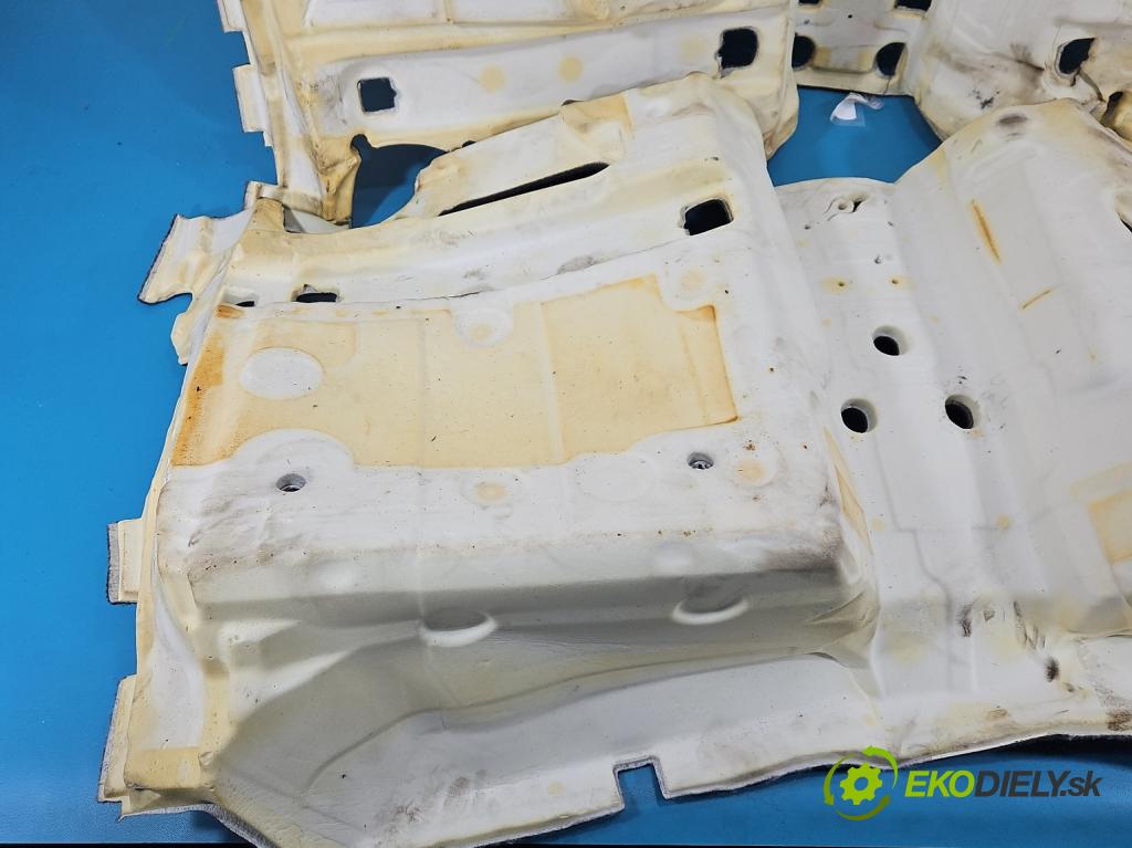 Bmw 5 G30 2017-2024 2.0d 190 HP automatic 140 kW 1995 cm3 4- koberec do auta ostatné 7419457