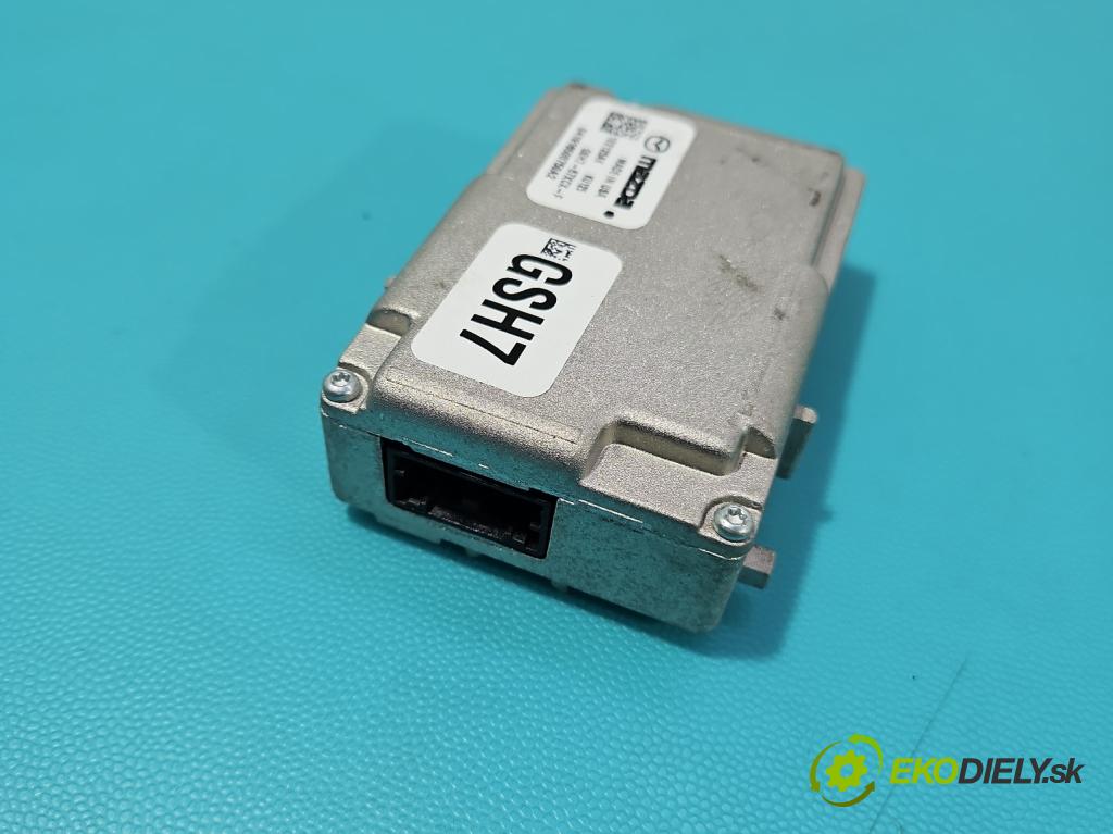 Mazda 6 III GJ 2012-2024 2.0 16V 145 HP automatic 107 kW 1998 cm3 5- Kamera predné GSH7-67XCX-F