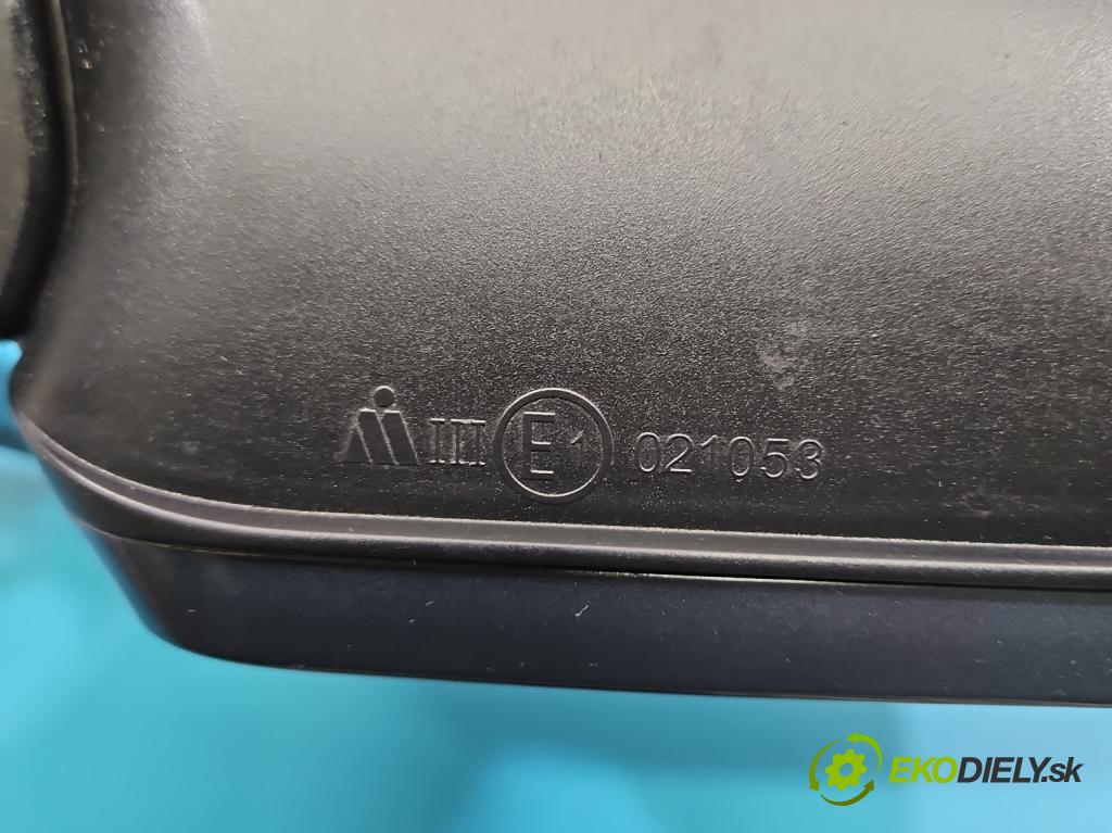 Audi A4 B8 2007-2015 2.0 tdi 136 HP manual 100 kW 1968 cm3 4- zrkadlo ľavé  (Kľučka dverí ostatné)