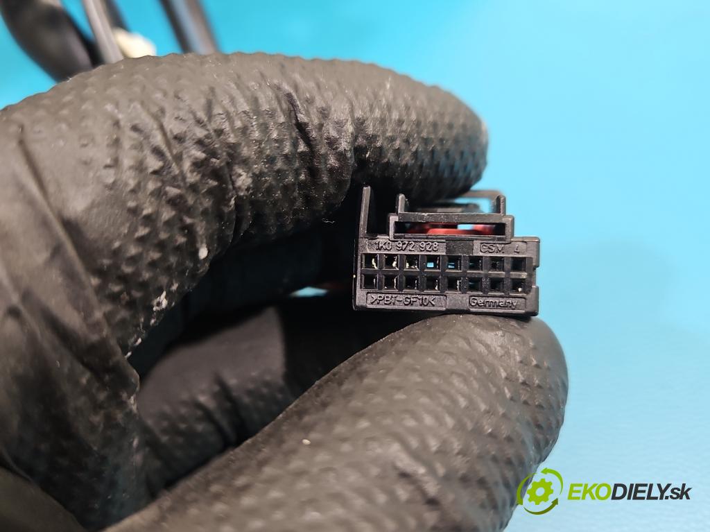 Audi A4 B8 2007-2015 2.0 tdi 136 HP manual 100 kW 1968 cm3 4- zrkadlo ľavé  (Kľučka dverí ostatné)