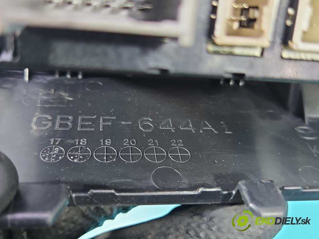 Mazda 6 III GJ 2012-2024 2.0 16V 145 HP automatic 107 kW 1998 cm3 5- zásuvka USB TK78669U0C