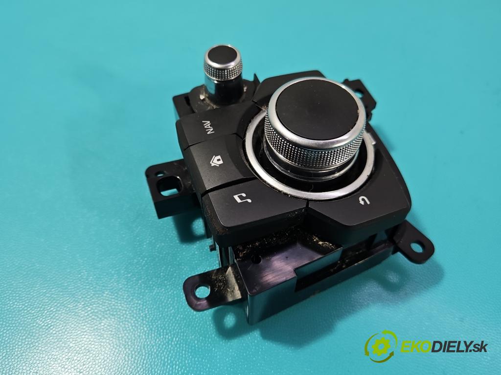 Mazda 6 III GJ 2012-2024 2.0 16V 145 HP automatic 107 kW 1998 cm3 5- prepínač rádio: navigácie GSL366CM0