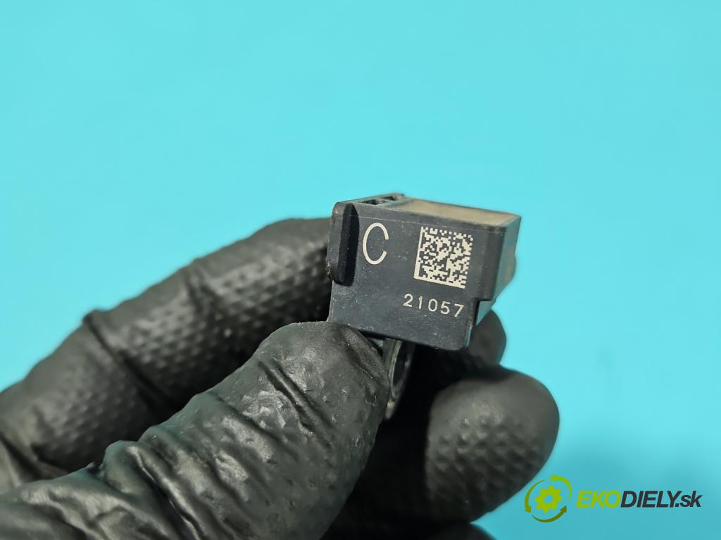 Mazda 6 III GJ 2012-2024 2.0 16V 145 HP automatic 107 kW 1998 cm3 5- snímač šokovat: GBVR-566D0 (Snímač nárazu)