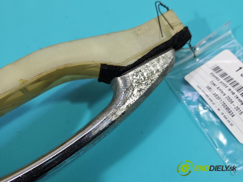 Opel Antara 2006-2015 2.0 cdti 150 HP automatic 110 kW 1991 cm3 5- rukoväť predné ľavé mimo:  (Kľučka dverí vonkajšia predná ľavá)