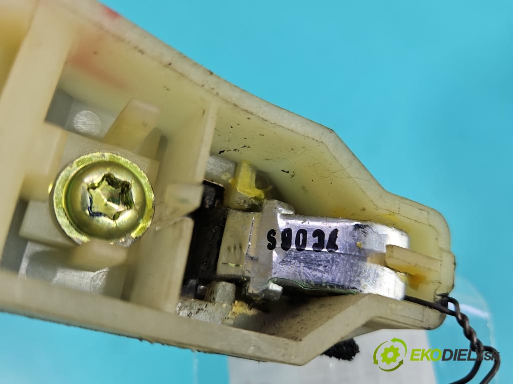 Opel Antara 2006-2015 2.0 cdti 150 HP automatic 110 kW 1991 cm3 5- rukoväť zadné ľavé mimo:  (Kľučka dverí ostatné)