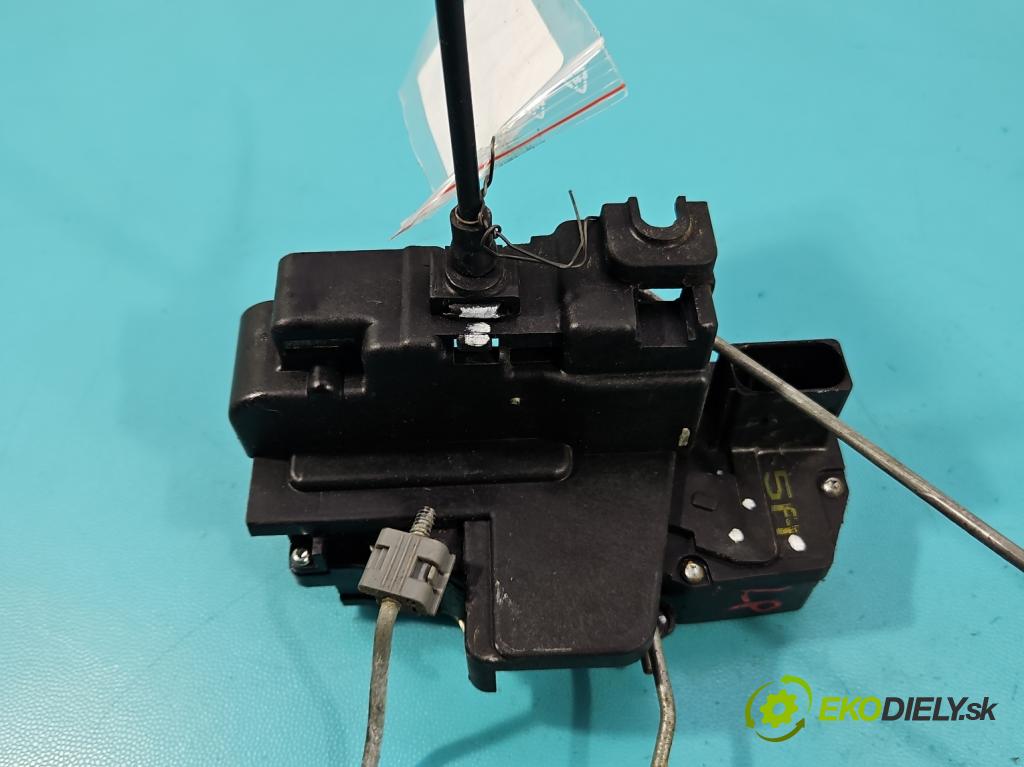 Opel Antara 2006-2015 2.0 cdti 150 hp automatic 110 kW 1991 cm3 5- zámek přední levý