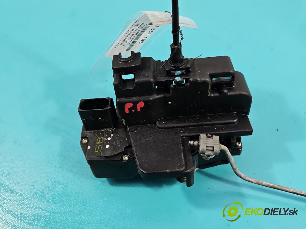 Opel Antara 2006-2015 2.0 cdti 150 hp automatic 110 kW 1991 cm3 5- zámek přední pravý