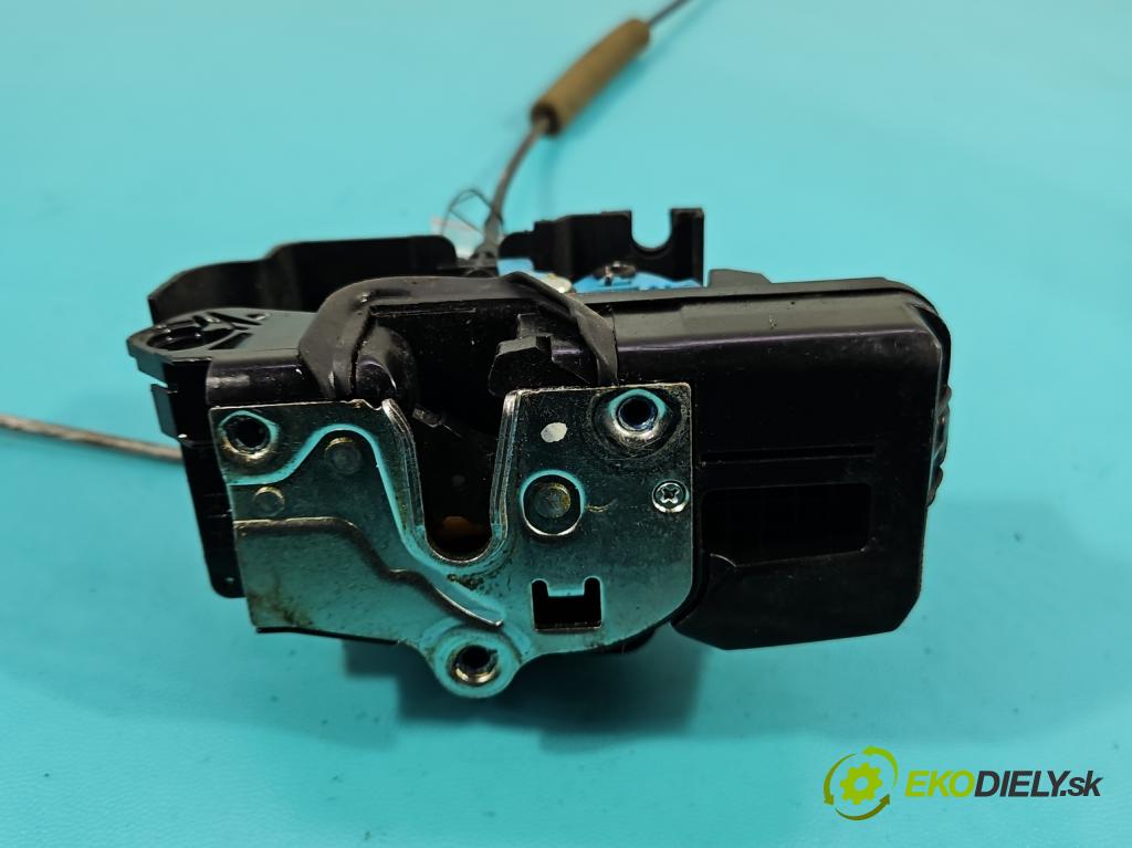 Opel Antara 2006-2015 2.0 cdti 150 hp automatic 110 kW 1991 cm3 5- zámek přední pravý