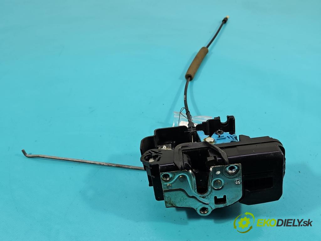 Opel Antara 2006-2015 2.0 cdti 150 hp automatic 110 kW 1991 cm3 5- zámek přední pravý 