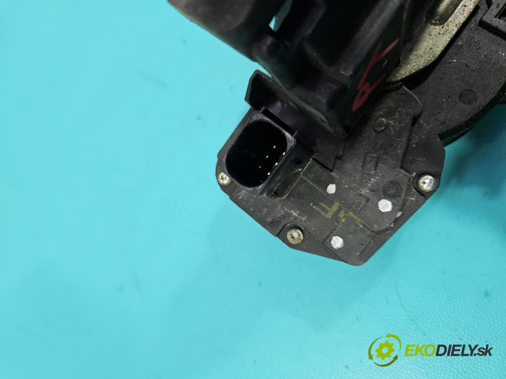 Opel Antara 2006-2015 2.0 cdti 150 hp automatic 110 kW 1991 cm3 5- zámek zadní pravý