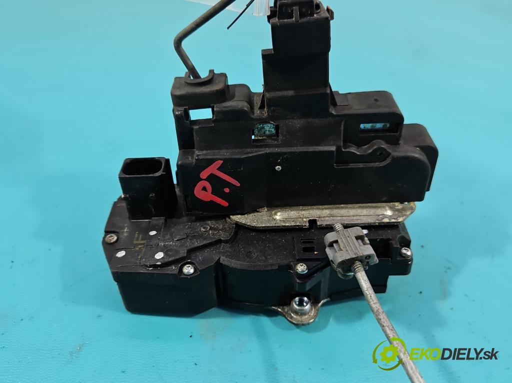 Opel Antara 2006-2015 2.0 cdti 150 hp automatic 110 kW 1991 cm3 5- zámek zadní pravý