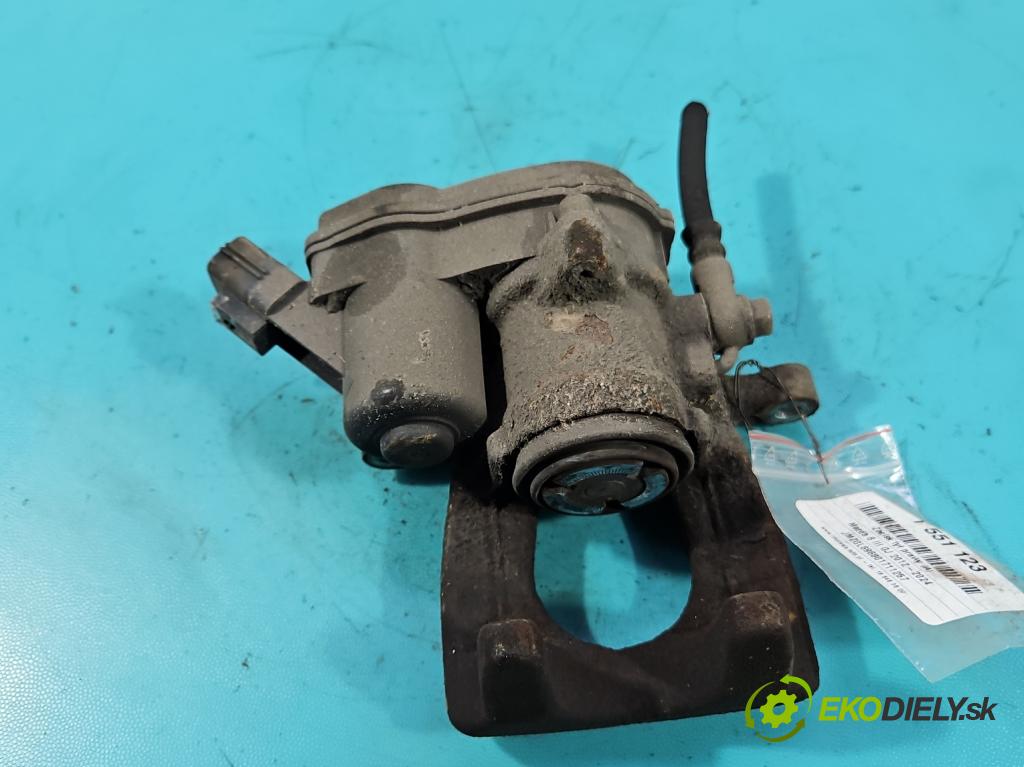 Mazda 6 III GJ 2012-2024 2.0 16V 145 hp automatic 107 kW 1998 cm3 5- brzdič zadní pravý  (Klika dveří ostatní)