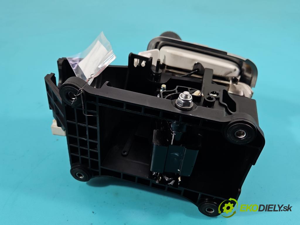 Opel Antara 2006-2015 2.0 cdti 150 HP automatic 110 kW 1991 cm3 5- Páka: Změny: stupeň,rýchlosť  (Rýchlostná páka (kulisa))