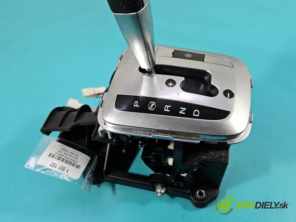 Opel Antara 2006-2015 2.0 cdti 150 HP automatic 110 kW 1991 cm3 5- Páka: Změny: stupeň,rýchlosť  (Rýchlostná páka (kulisa))