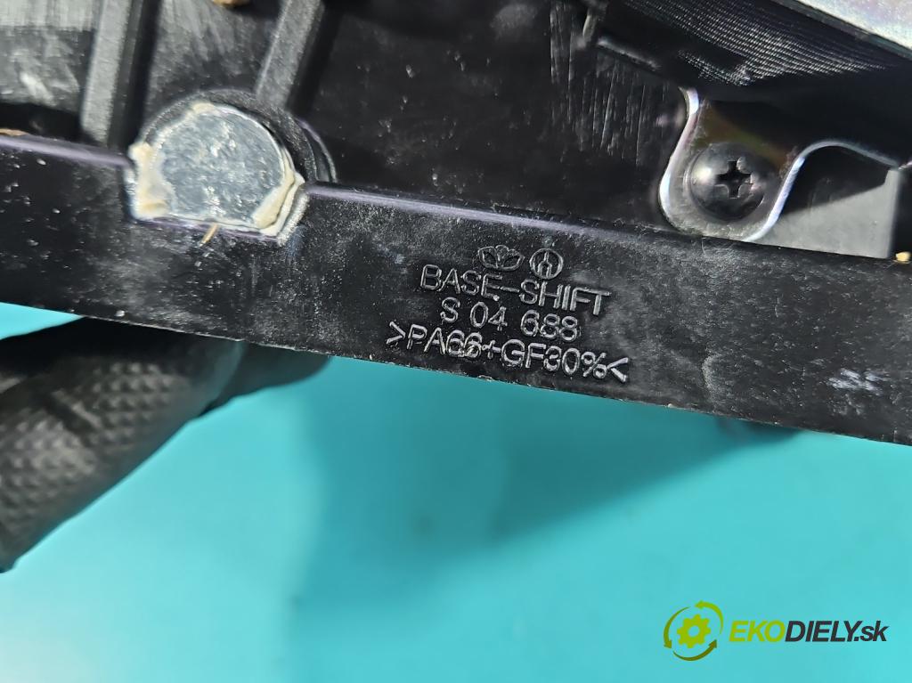 Opel Antara 2006-2015 2.0 cdti 150 HP automatic 110 kW 1991 cm3 5- Páka: Změny: stupeň,rýchlosť  (Rýchlostná páka (kulisa))