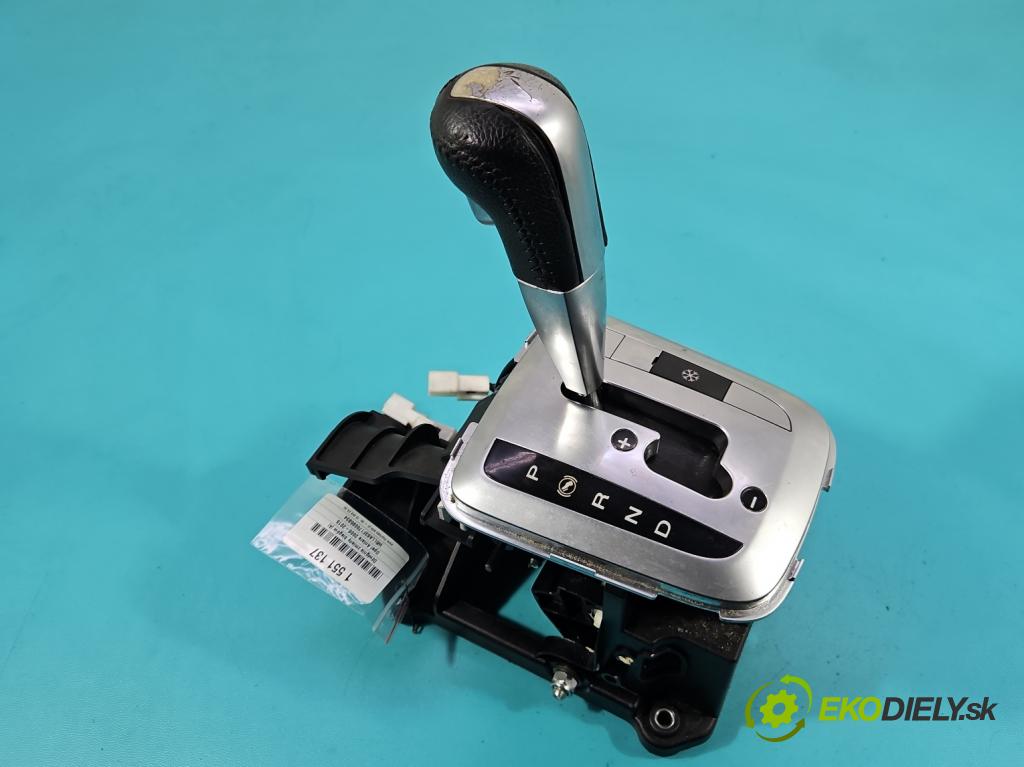 Opel Antara 2006-2015 2.0 cdti 150 HP automatic 110 kW 1991 cm3 5- Páka: Změny: stupeň,rýchlosť  (Rýchlostná páka (kulisa))