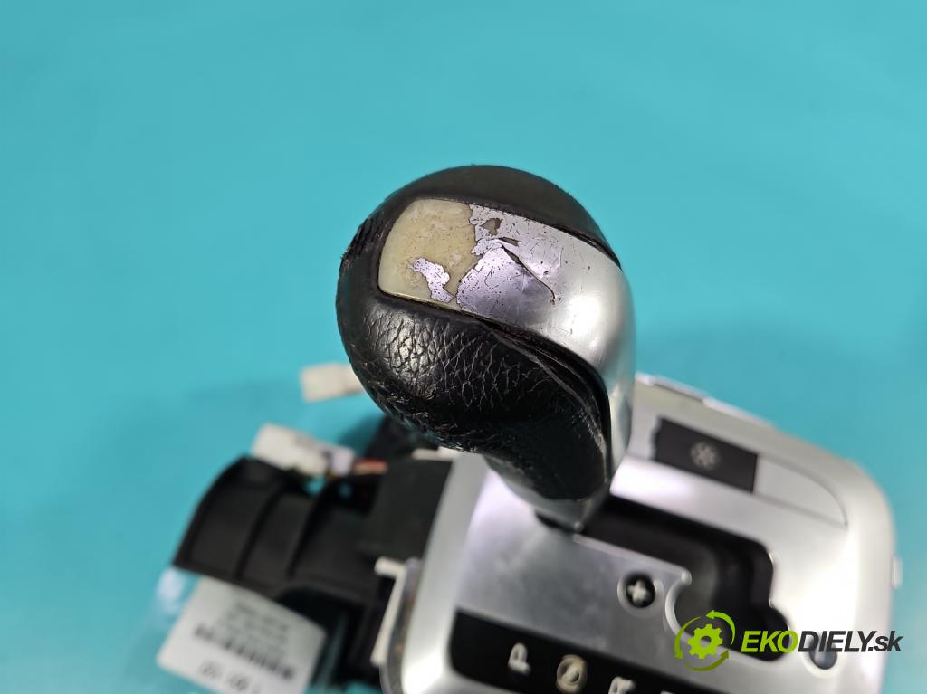 Opel Antara 2006-2015 2.0 cdti 150 HP automatic 110 kW 1991 cm3 5- Páka: Změny: stupeň,rýchlosť  (Rýchlostná páka (kulisa))