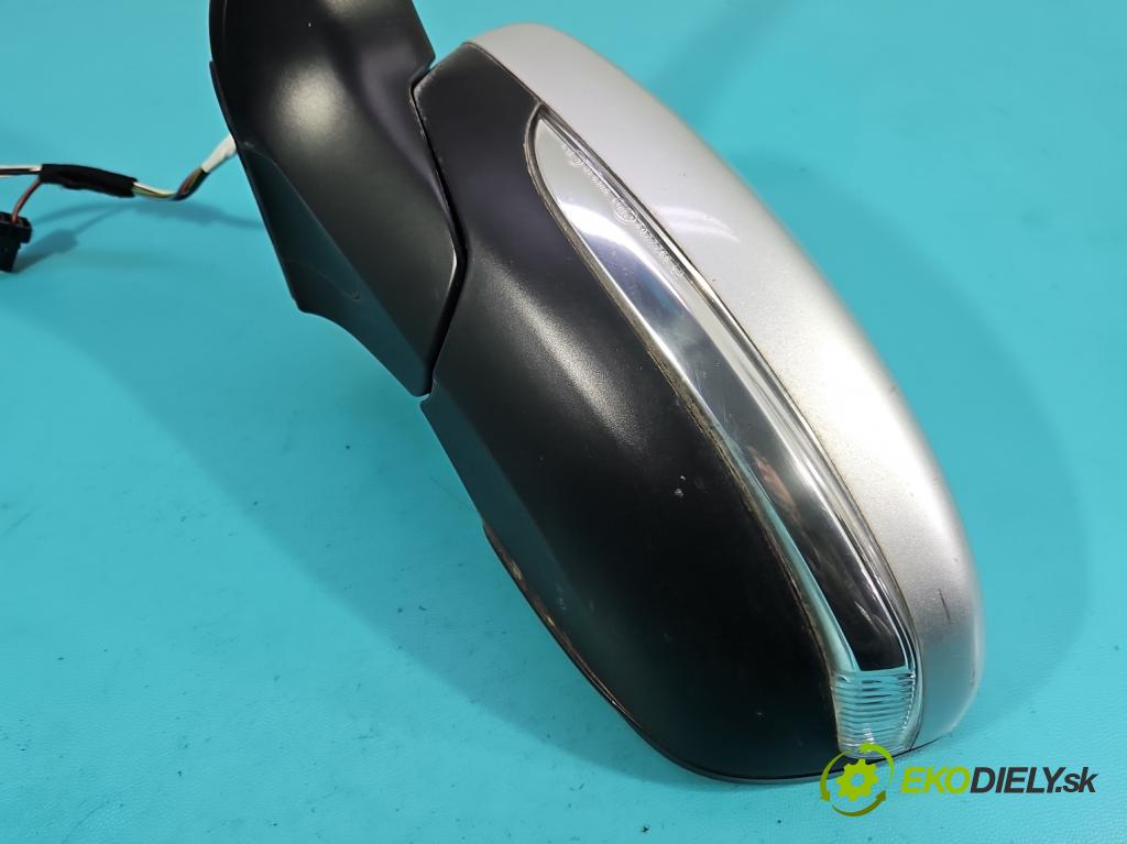 Peugeot 208 I 2012-2019 1.2 12V 82 HP manual 60 kW 1199 cm3 5- zrkadlo ľavé  (Kľučka dverí ostatné)