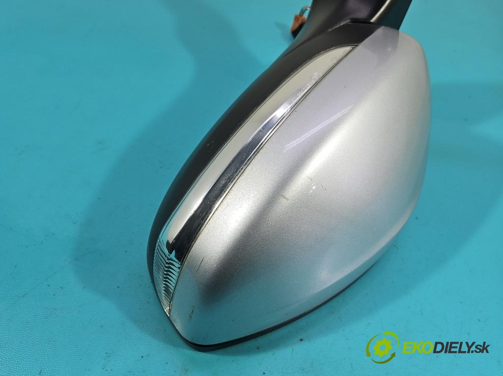 Peugeot 208 I 2012-2019 1.2 12V 82 HP manual 60 kW 1199 cm3 5- zrkadlo ľavé  (Kľučka dverí ostatné)