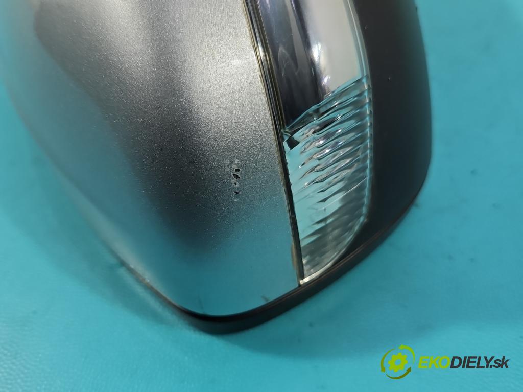 Peugeot 208 I 2012-2019 1.2 12V 82 HP manual 60 kW 1199 cm3 5- zrkadlo pravé  (Kľučka dverí ostatné)