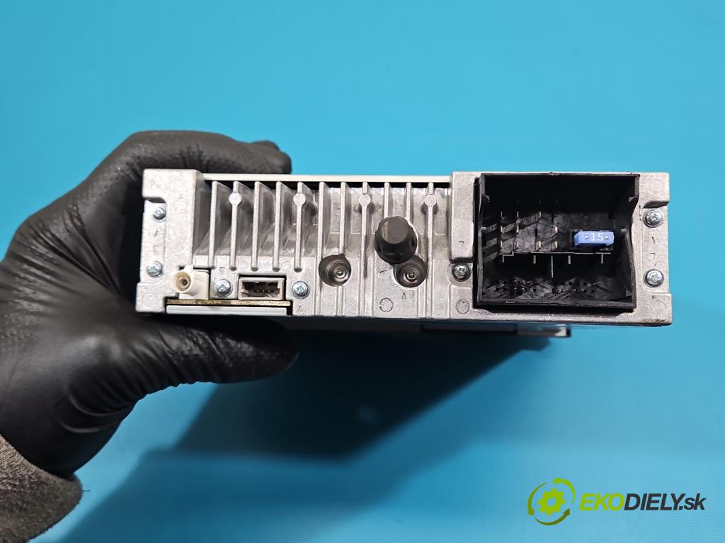 Peugeot 208 I 2012-2019 1.2 12V 82 HP manual 60 kW 1199 cm3 5- Radio originál 98030745ZD