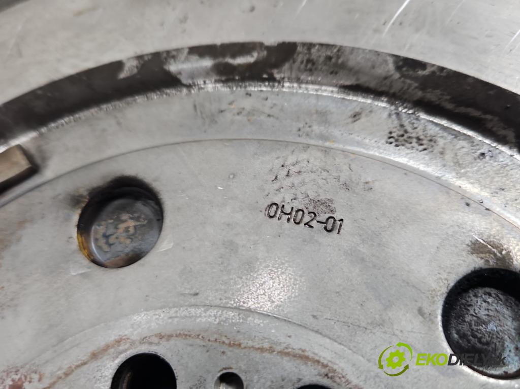 Hyundai Ix35 2.0 CRDI 136 HP manual 100 kW 1995 cm3 5- koleso duálna