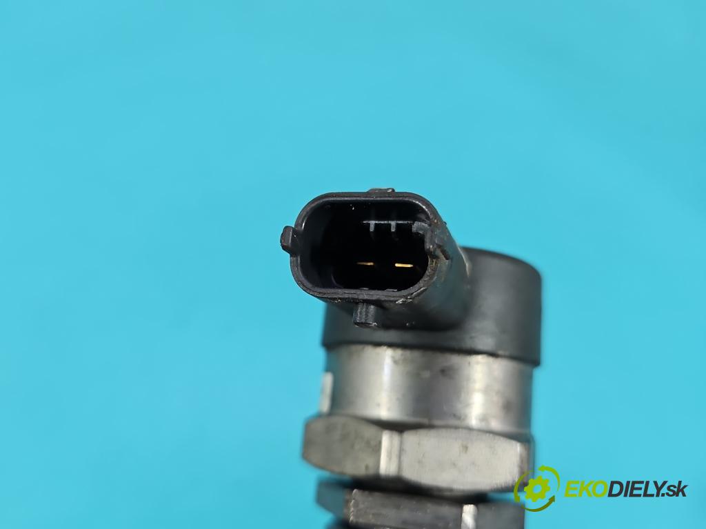 Hyundai Ix35 2.0 CRDI 136 HP manual 100 kW 1995 cm3 5- lišta vstrekovacia 0281006037 (Vstrekovacia lišta)