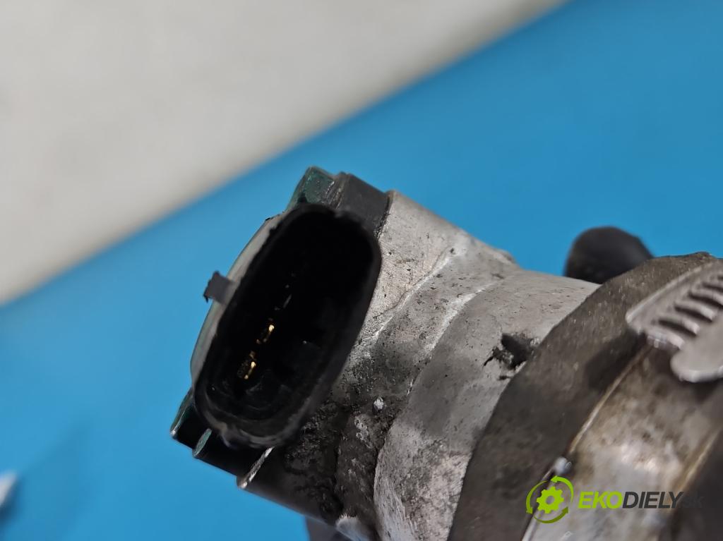 Hyundai Ix35 2.0 CRDI 136hp manual 100 kW 1995 cm3 5- Trubka: 39300-84400