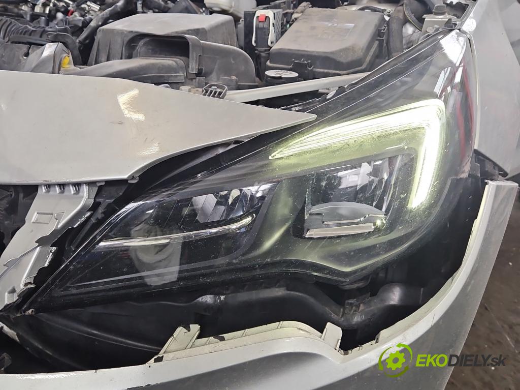 Opel Astra V  2015-2022 1.5 cdti 122 HP manual 90 kW 1496 cm3 5- Reflektor: ľavý 39195688 (Kľučka dverí ostatné)