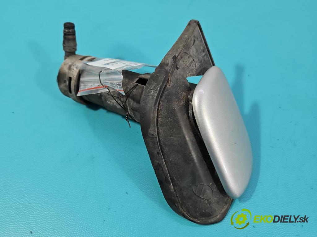 Saab 9-3 II 2002-2012 2.0 T 175 hp automatic 129 kW 1998 cm3 4- ostřikovač reflektor: pravý 12785534