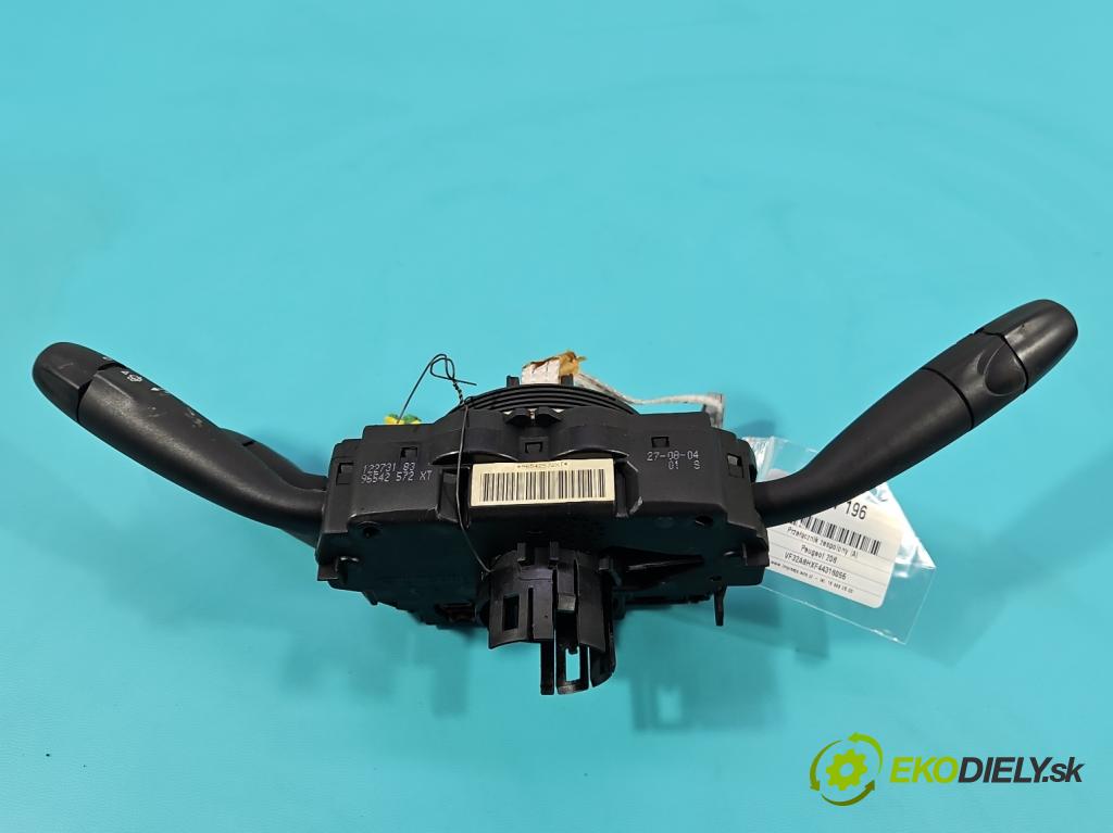 Peugeot 206 1.4 hdi 68 HP manual 50 kW 1398 cm3 5- prepínač komplex: 96542572XT (Prepínacie páčky pod volantom)