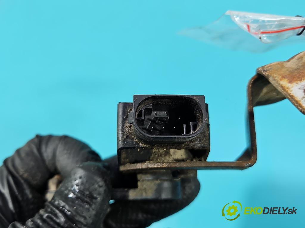 Bmw 3 F30 2011-2018 2.0d 184hp manual 135 kW 1995 cm3 5- snímač nastavenia xenon 6860843 (Snímač)