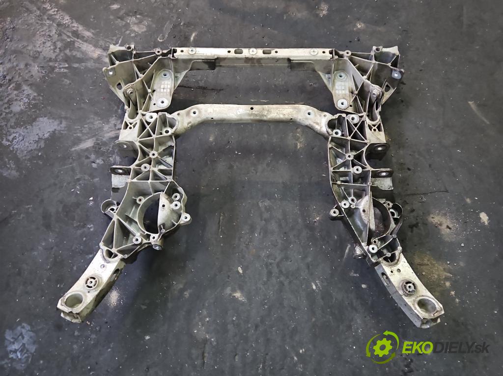 Bmw 5 G30 2017-2024 2.0d 190 HP automatic 140 kW 1995 cm3 4- výstuha motora 6861104