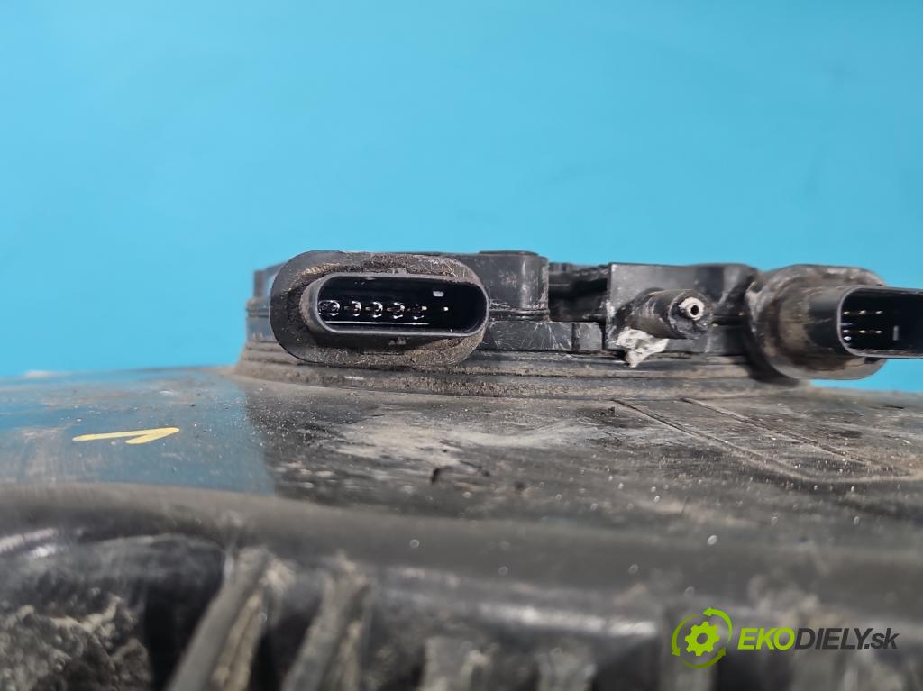 Bmw 5 G30 2017-2024 2.0d 190 HP automatic 140 kW 1995 cm3 4- Nádrž: AdBlue: 7418879