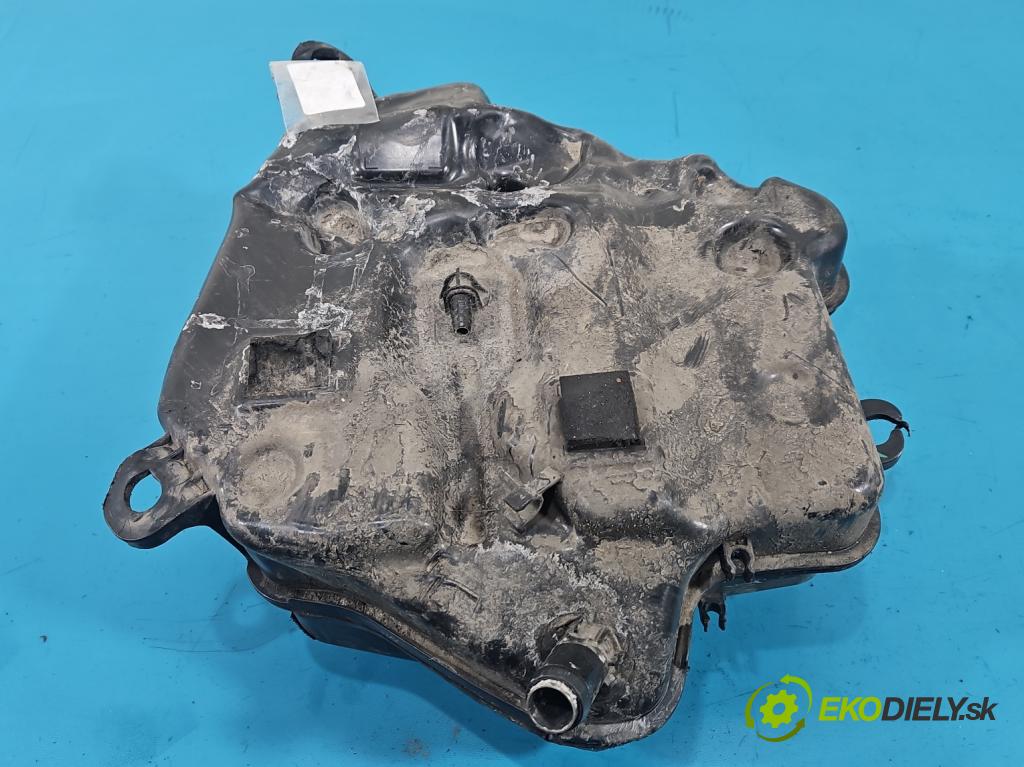 Bmw 5 G30 2017-2024 2.0d 190 HP automatic 140 kW 1995 cm3 4- Nádrž: AdBlue: 7418879