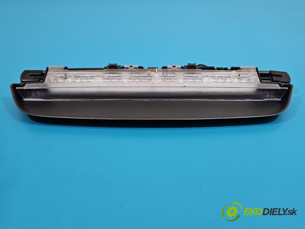 Bmw 5 G30 2017-2024 2.0d 190 HP automatic 140 kW 1995 cm3 4- světlo: stop: 7360527