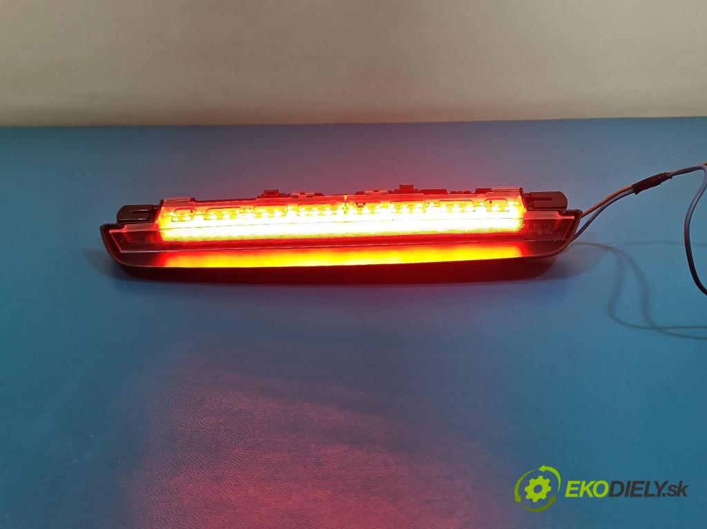 Bmw 5 G30 2017-2024 2.0d 190 HP automatic 140 kW 1995 cm3 4- světlo: stop: 7360527