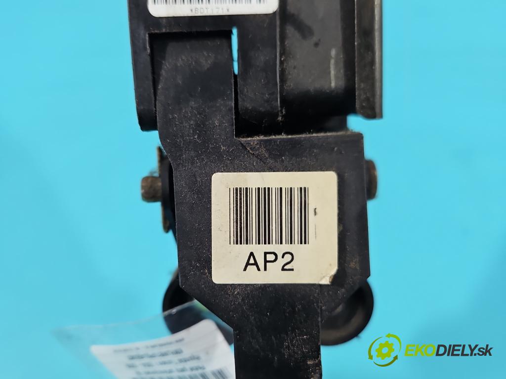 Hyundai Tucson I 2004-2009 2.0 crdi 136 HP manual 100 kW 1991 cm3 5- pedal plyn potenciometr: 32726-2E300