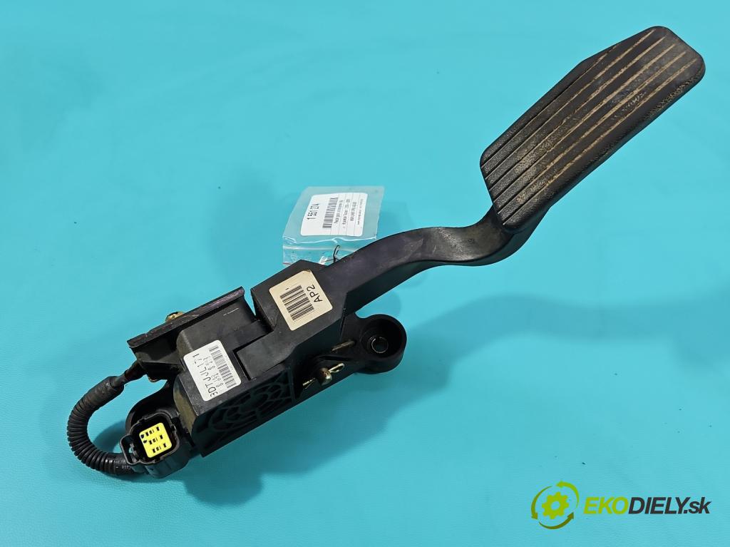 Hyundai Tucson I 2004-2009 2.0 crdi 136 HP manual 100 kW 1991 cm3 5- pedal plyn potenciometr: 32726-2E300