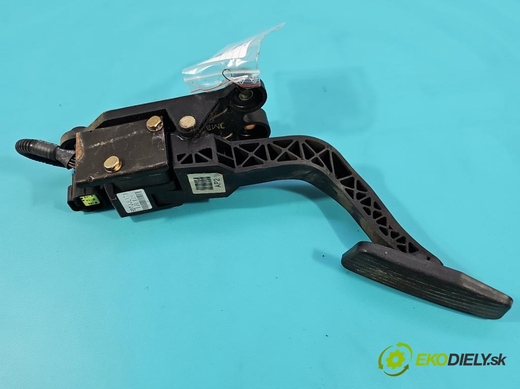 Hyundai Tucson I 2004-2009 2.0 crdi 136 HP manual 100 kW 1991 cm3 5- pedal plyn potenciometr: 32726-2E300