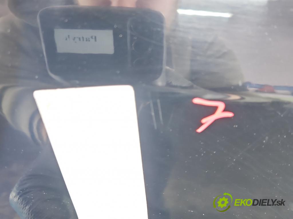 Hyundai Tucson I 2004-2009 2.0 crdi 136 HP manual 100 kW 1991 cm3 5- dvere zadné pravé  (Kľučka dverí ostatné)