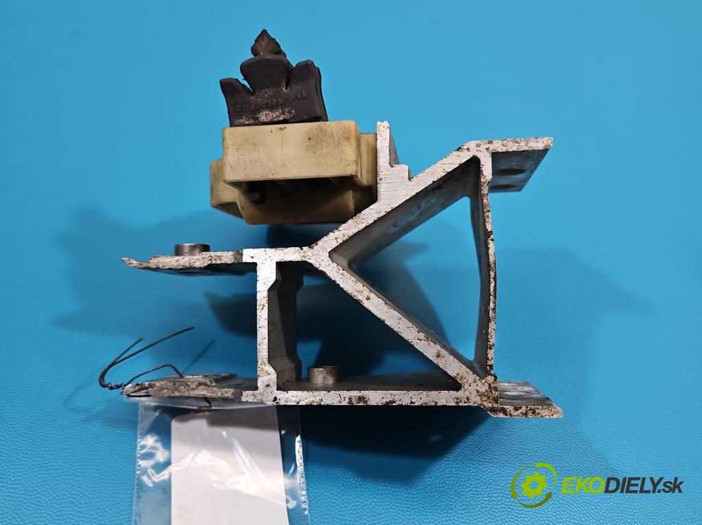 Bmw 5 G30 2017-2024 2.0d 190 HP automatic 140 kW 1995 cm3 4- Upevnenie: 7357216