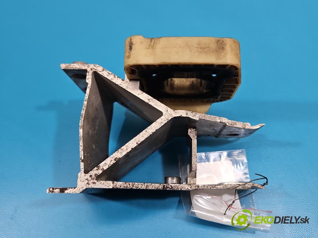 Bmw 5 G30 2017-2024 2.0d 190 HP automatic 140 kW 1995 cm3 4- Upevnenie: 7357216